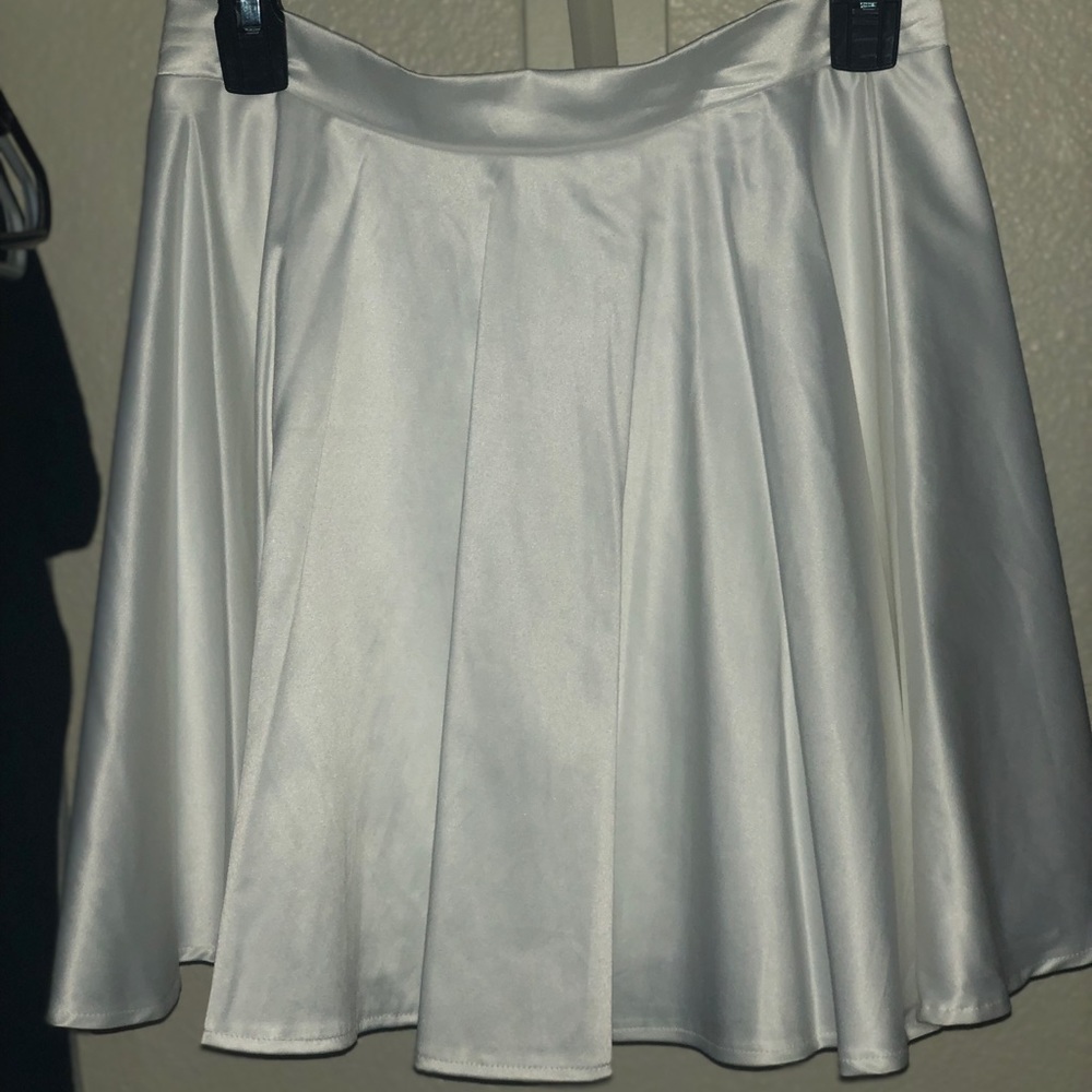 Two piece set 😼 - Picture 6 of 7